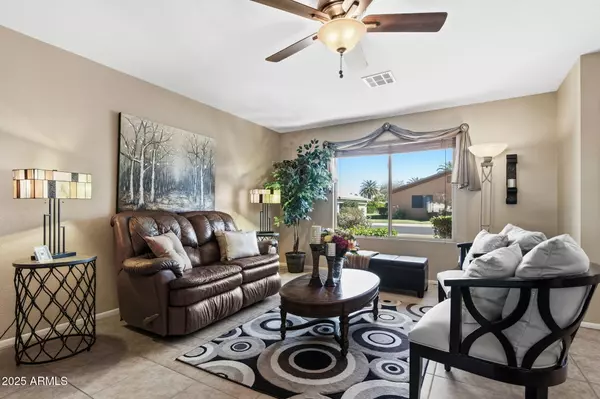 Mesa, AZ 85206,533 LEISURE WORLD --
