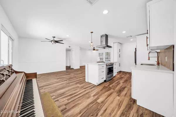 Glendale, AZ 85306,5503 W CAROL ANN Way