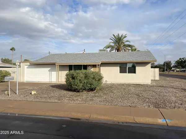 Sun City, AZ 85351,10702 W CHERRY HILLS Drive