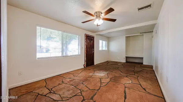 Glendale, AZ 85301,4350 W MORTEN Avenue