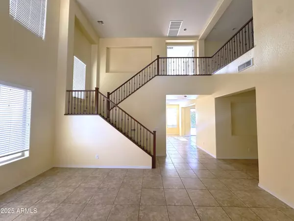 Chandler, AZ 85286,1861 W PELICAN Drive