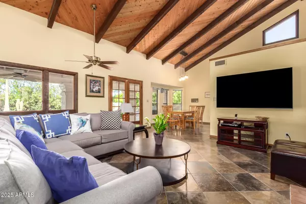 Scottsdale, AZ 85258,8238 E Appaloosa Trail