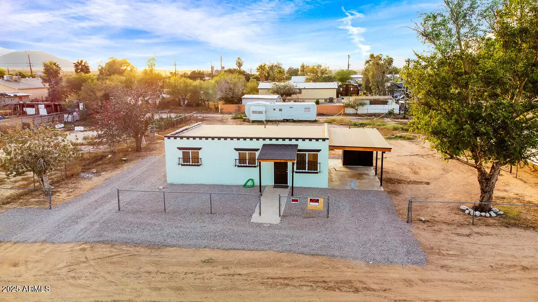 50644 N 1ST Street, Aguila, AZ 85320