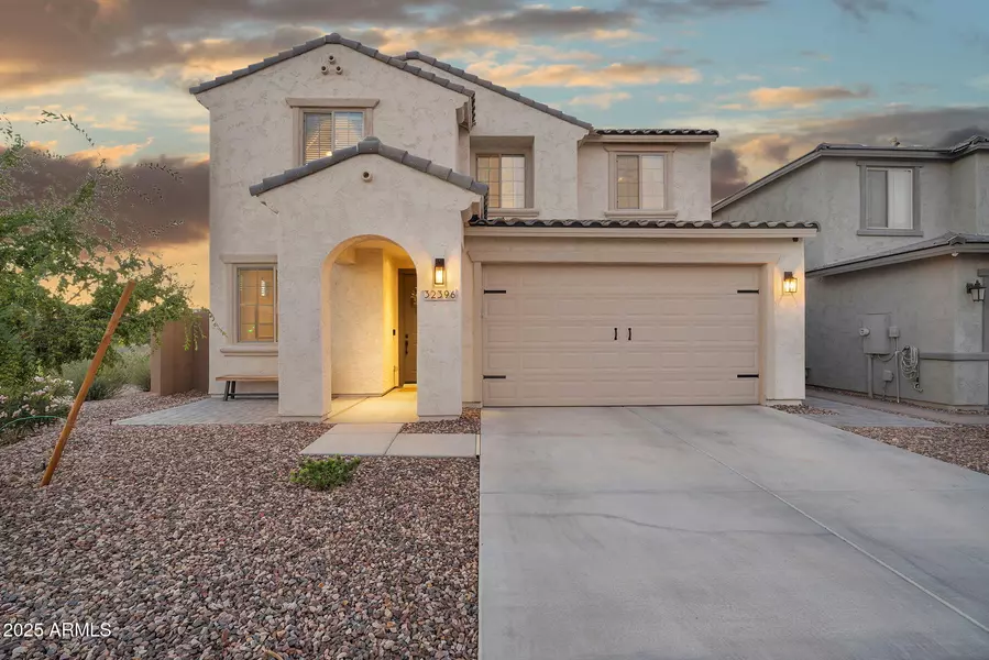 32396 N DAYLIGHT Drive, San Tan Valley, AZ 85144
