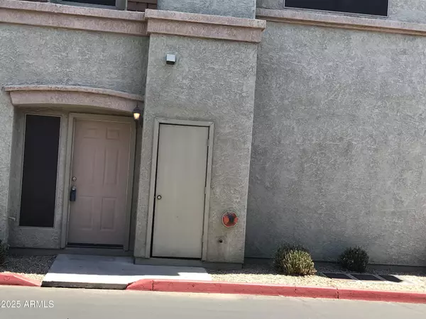 Mesa, AZ 85202,805 S SYCAMORE Street #224