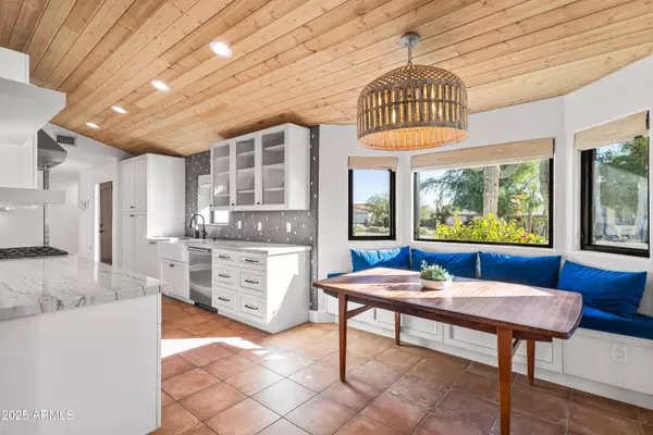 Phoenix, AZ 85018,4142 E STANFORD Drive