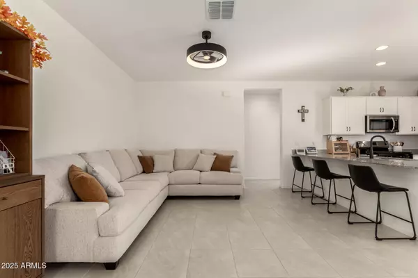 San Tan Valley, AZ 85140,3133 E TIE DOWN Drive