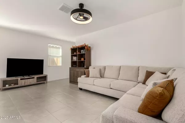 San Tan Valley, AZ 85140,3133 E TIE DOWN Drive