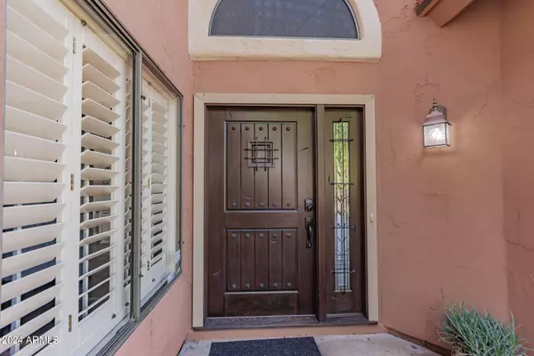 Scottsdale, AZ 85260,9573 E WINDROSE Drive