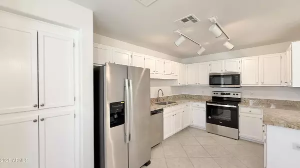 Scottsdale, AZ 85260,15050 N THOMPSON PEAK Parkway #1012