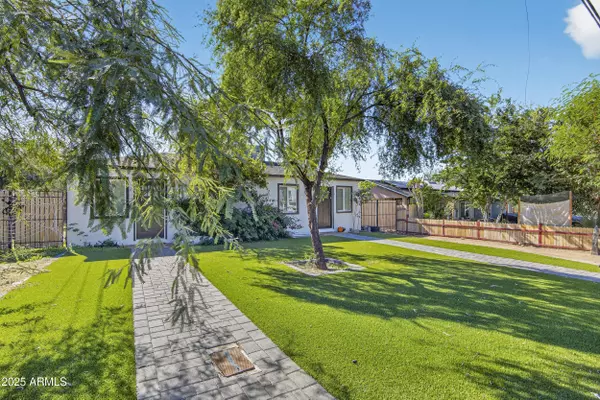 Phoenix, AZ 85020,1447 E MOUNTAIN VIEW Road