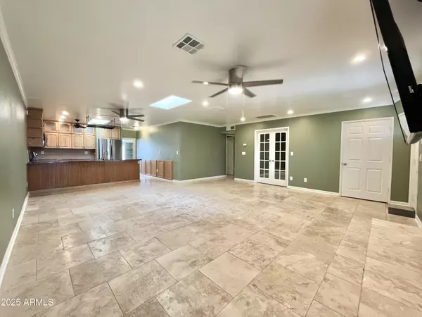 Phoenix, AZ 85051,2808 W MORTEN Avenue