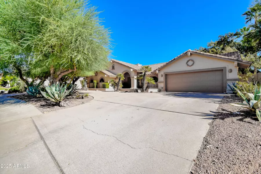 4823 N GREENTREE Drive E, Litchfield Park, AZ 85340