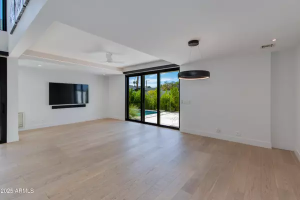 Phoenix, AZ 85014,1333 E POMELO GROVE Lane