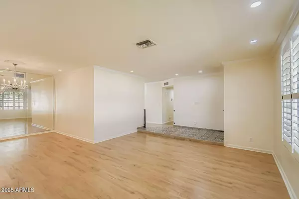 Phoenix, AZ 85021,201 W DIANA Avenue