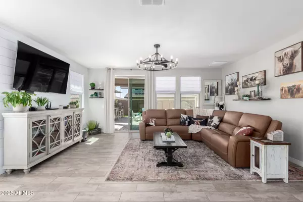 Peoria, AZ 85383,10043 W FOOTHILL Drive