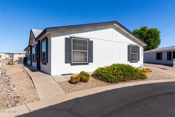 San Tan Valley, AZ 85140,40569 N BOGEY Drive