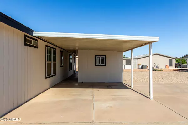 San Tan Valley, AZ 85140,40569 N BOGEY Drive