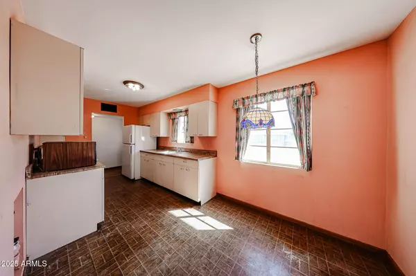 Phoenix, AZ 85021,1820 W NORTHVIEW Avenue