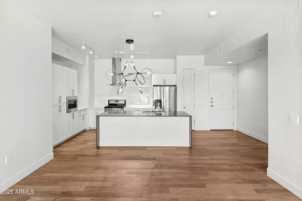 Phoenix, AZ 85012,3131 N CENTRAL Avenue #3002