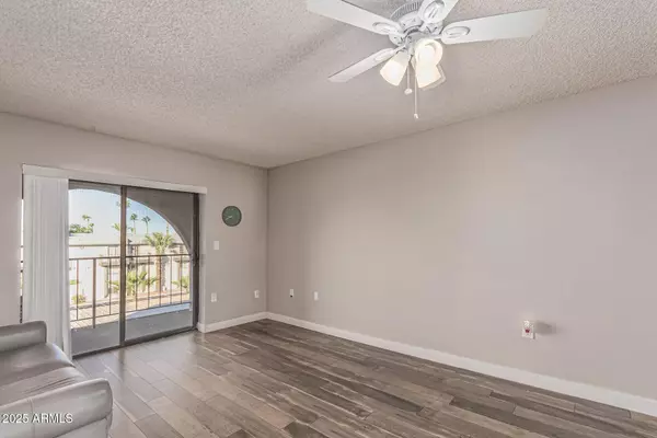 Phoenix, AZ 85016,3033 E DEVONSHIRE Avenue #3028