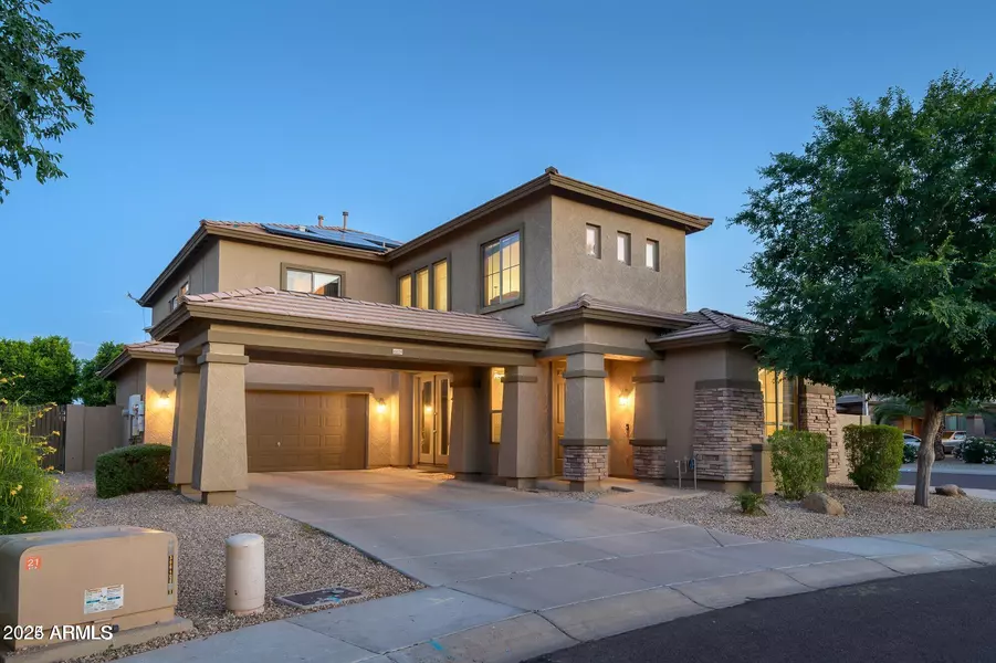 15124 W SMOKEY Drive, Surprise, AZ 85374