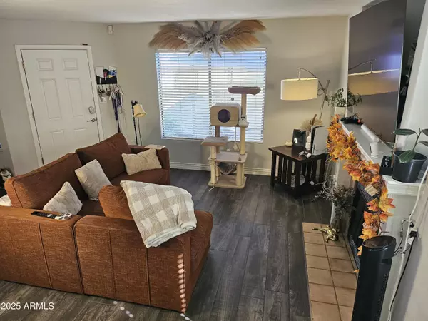 Mesa, AZ 85202,2040 S Longmore Road #33