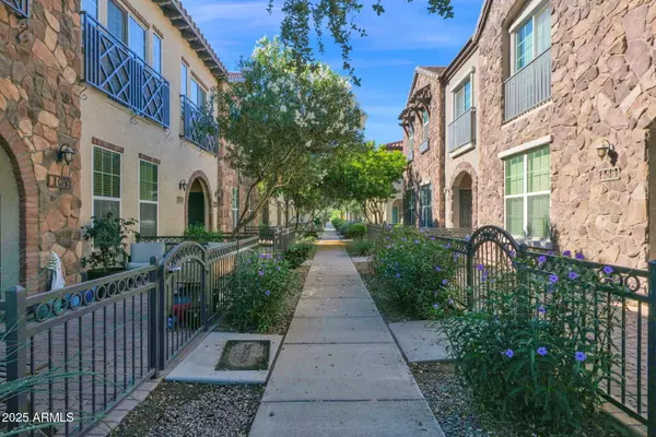 Gilbert, AZ 85297,4761 E PORTOLA VALLEY Drive #102