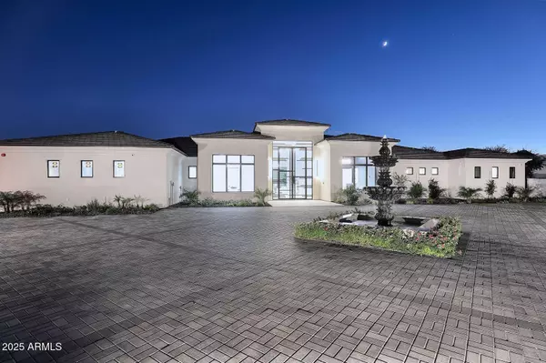 Paradise Valley, AZ 85253,6927 E DOUBLETREE RANCH Road