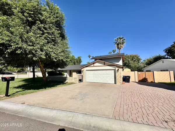 Phoenix, AZ 85021,524 W HARMONT Drive