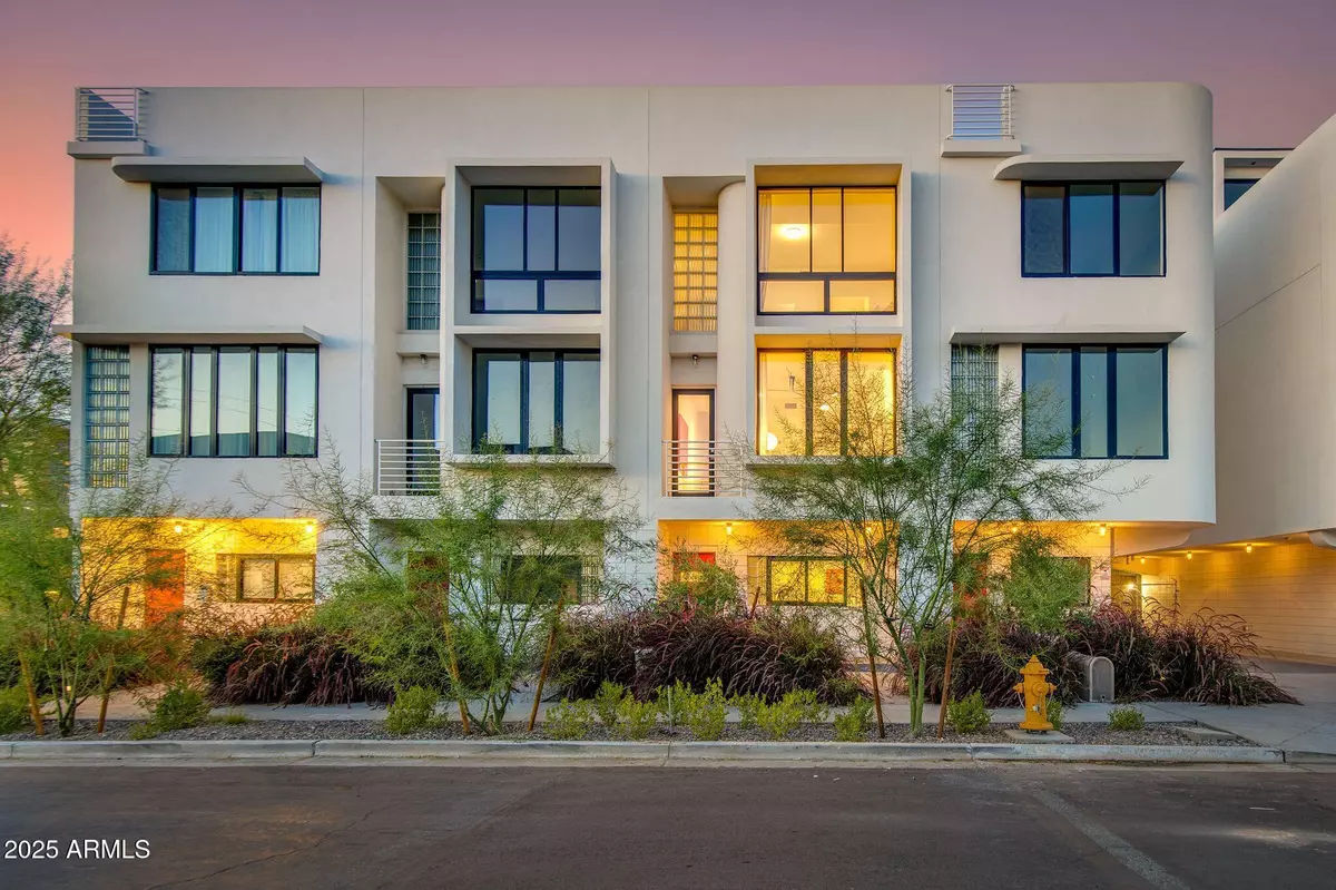 Phoenix, AZ 85004,312 E WINDSOR Avenue #2