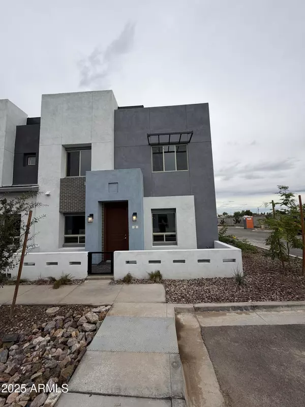 Chandler, AZ 85225,733 E Commonwealth Avenue #2