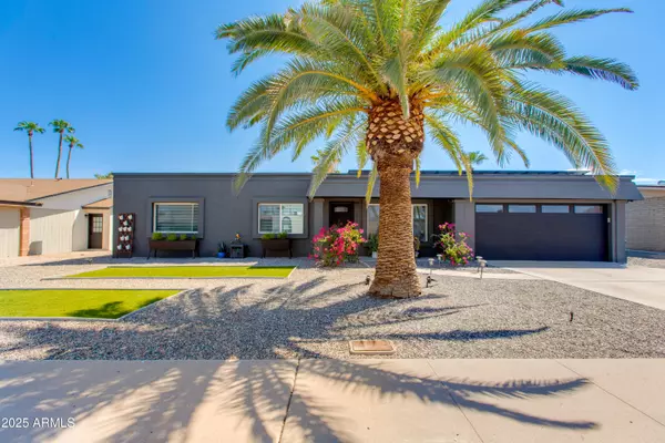 Phoenix, AZ 85032,3009 E DAHLIA Drive