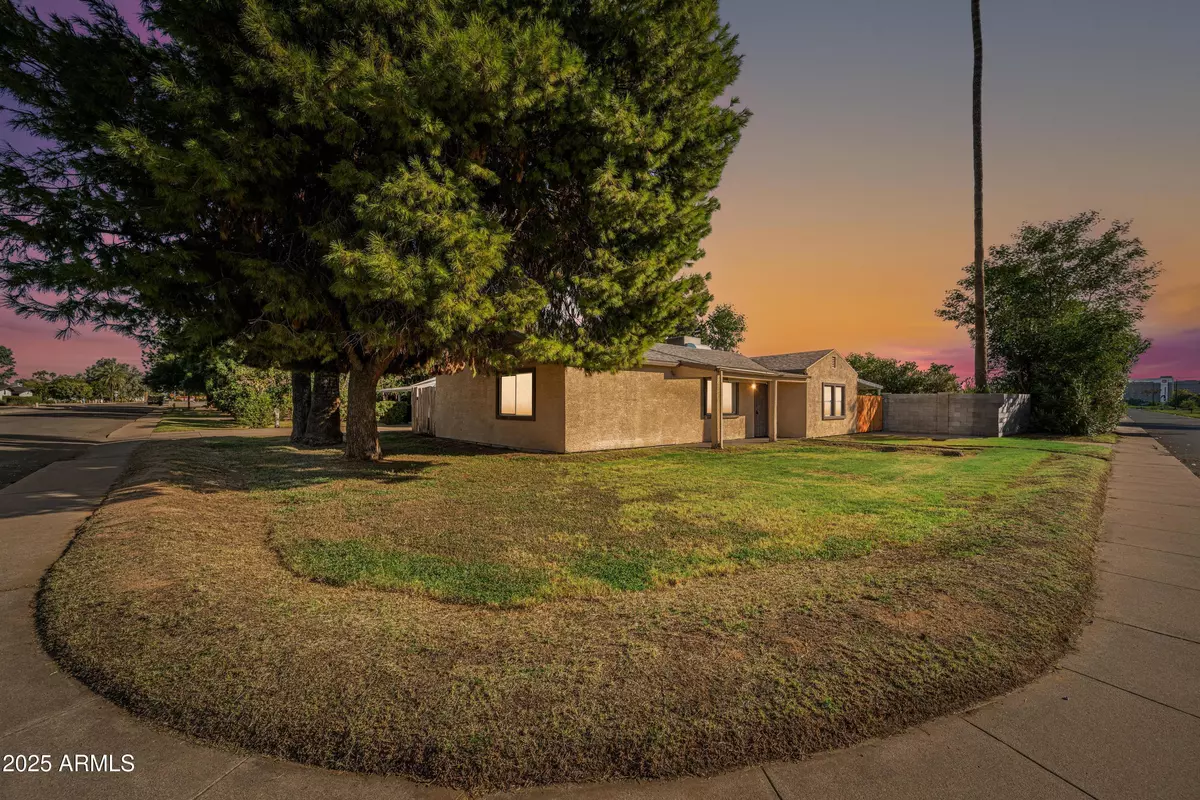 Phoenix, AZ 85016,3919 N 19TH Street