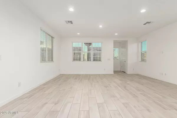 Mesa, AZ 85212,3305 S LILY --