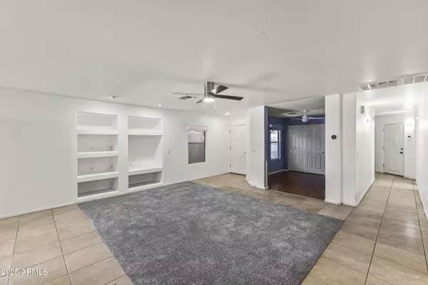 San Tan Valley, AZ 85144,2037 W HAYDEN PEAK Drive