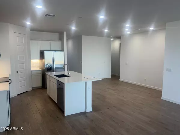 Waddell, AZ 85355,17722 W VOGEL Avenue