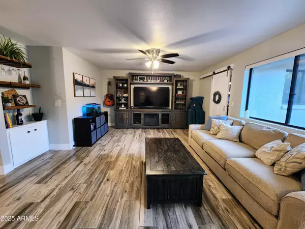 Phoenix, AZ 85016,2518 E FLOWER Street