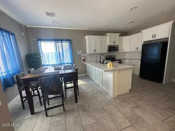 Phoenix, AZ 85034,2025 W Behavioral Health Portfolio Avenue