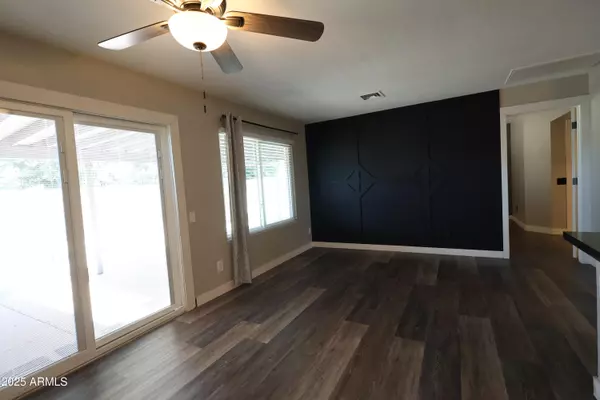 Phoenix, AZ 85027,20230 N 32nd Lane