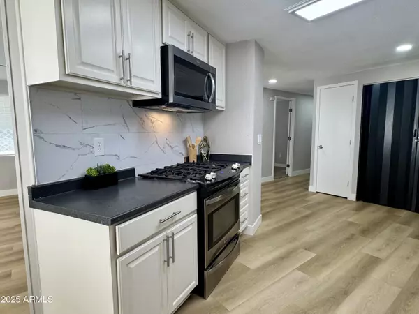 Glendale, AZ 85302,8401 N 67th Avenue #59