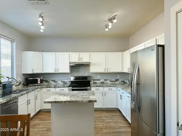 Phoenix, AZ 85032,4046 E Saint John Road