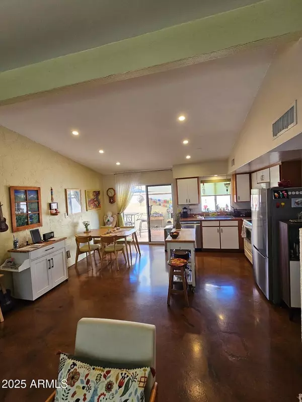 Phoenix, AZ 85014,1320 E Bethany Home Road #72