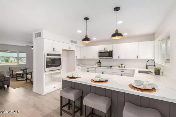 Phoenix, AZ 85051,3933 W CACTUS WREN Drive