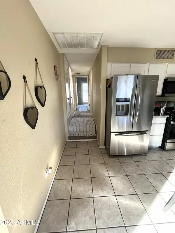 Phoenix, AZ 85029,2338 W Cholla Street