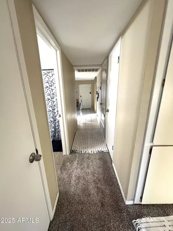 Phoenix, AZ 85029,2338 W Cholla Street