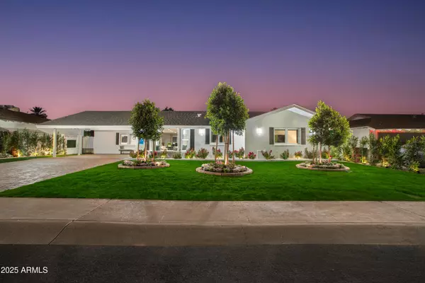 7526 E EDGEMONT Avenue, Scottsdale, AZ 85257