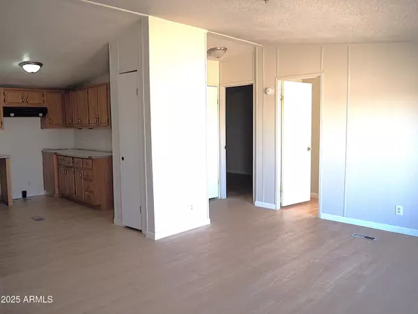 Phoenix, AZ 85042,7411 S 43RD Place