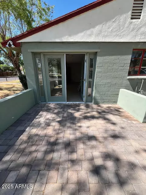 Tempe, AZ 85281,1321 S COLLEGE Avenue