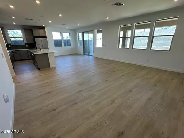 Phoenix, AZ 85041,10223 S 20th Lane